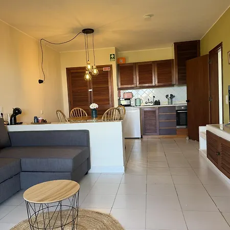 Lejlighed Authentic Apartment, 2 Lovely Private Balconies *