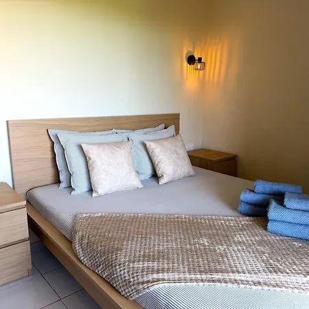Apartamento Authentic Apartment, 2 Lovely Private Balconies *